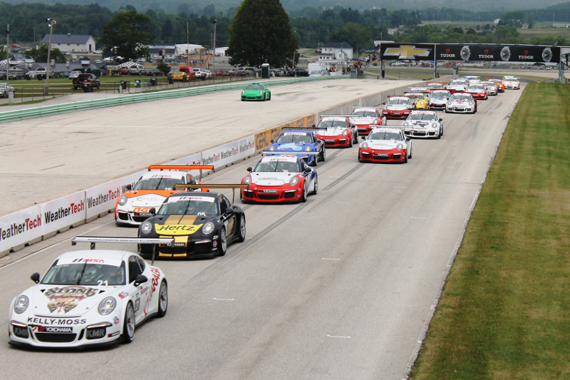Picture of race at Road America